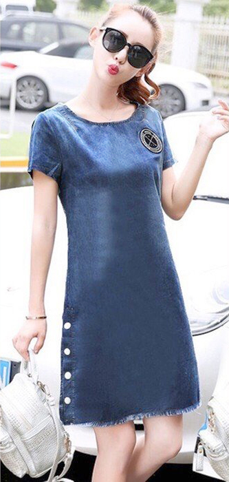 ĐẦM JEAN SUÔNG PHOM A CỔ TRÒN ĐÍNH LOGO